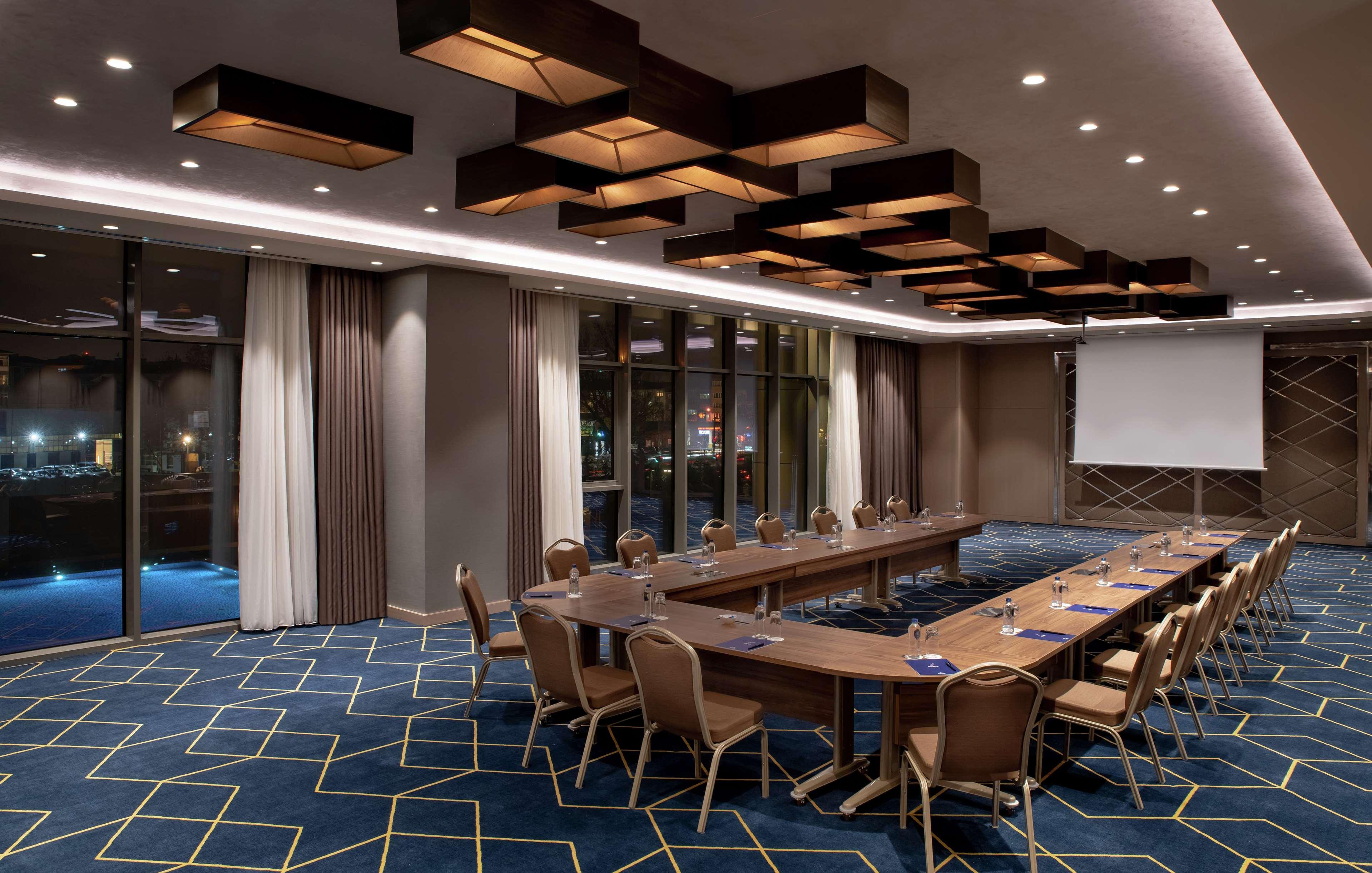 Hotel Hilton Istanbul Bakirkoy Exterior foto Meeting room