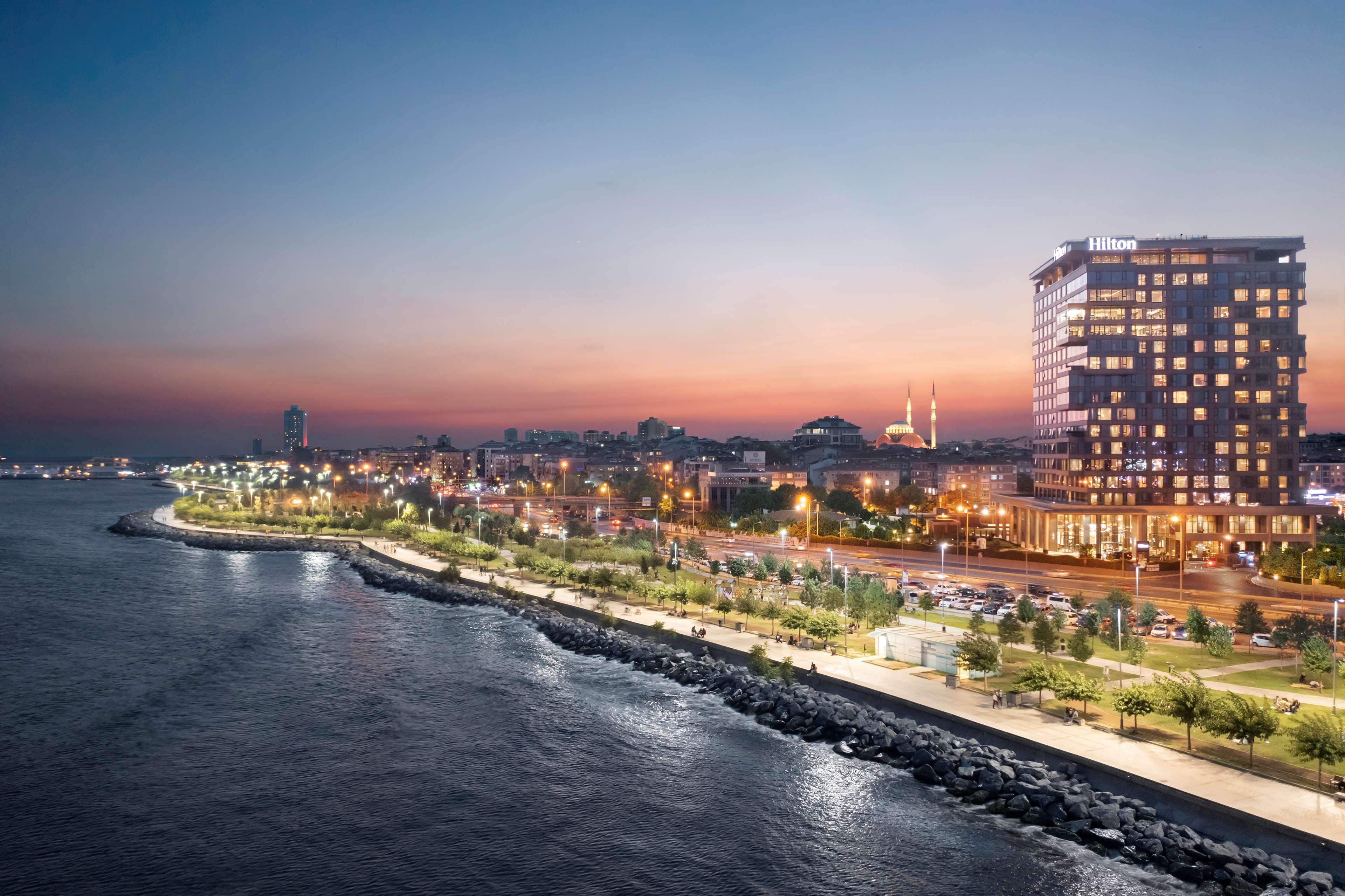 Hotel Hilton Istanbul Bakirkoy Exterior foto Thessaloniki