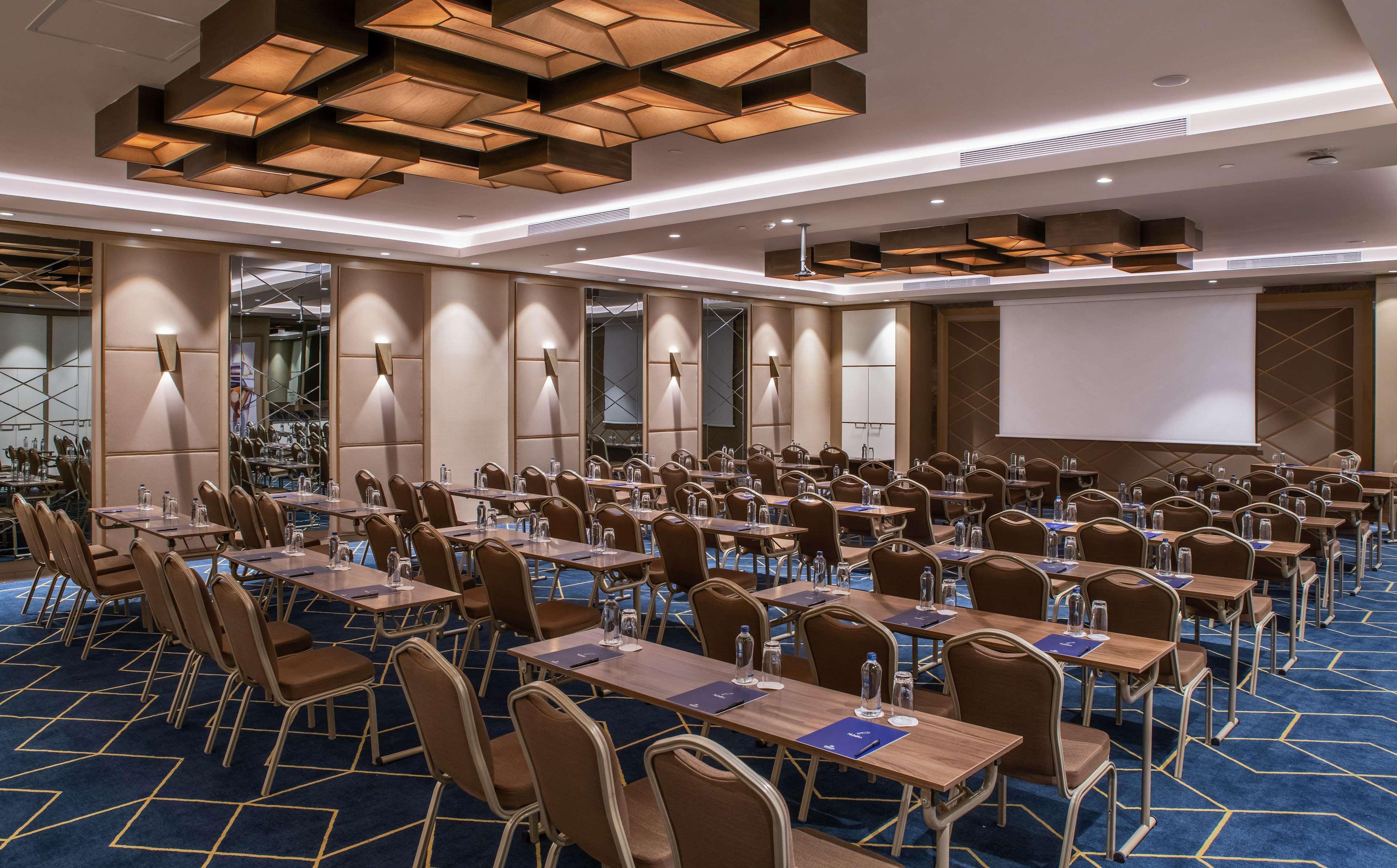 Hotel Hilton Istanbul Bakirkoy Exterior foto Meeting room