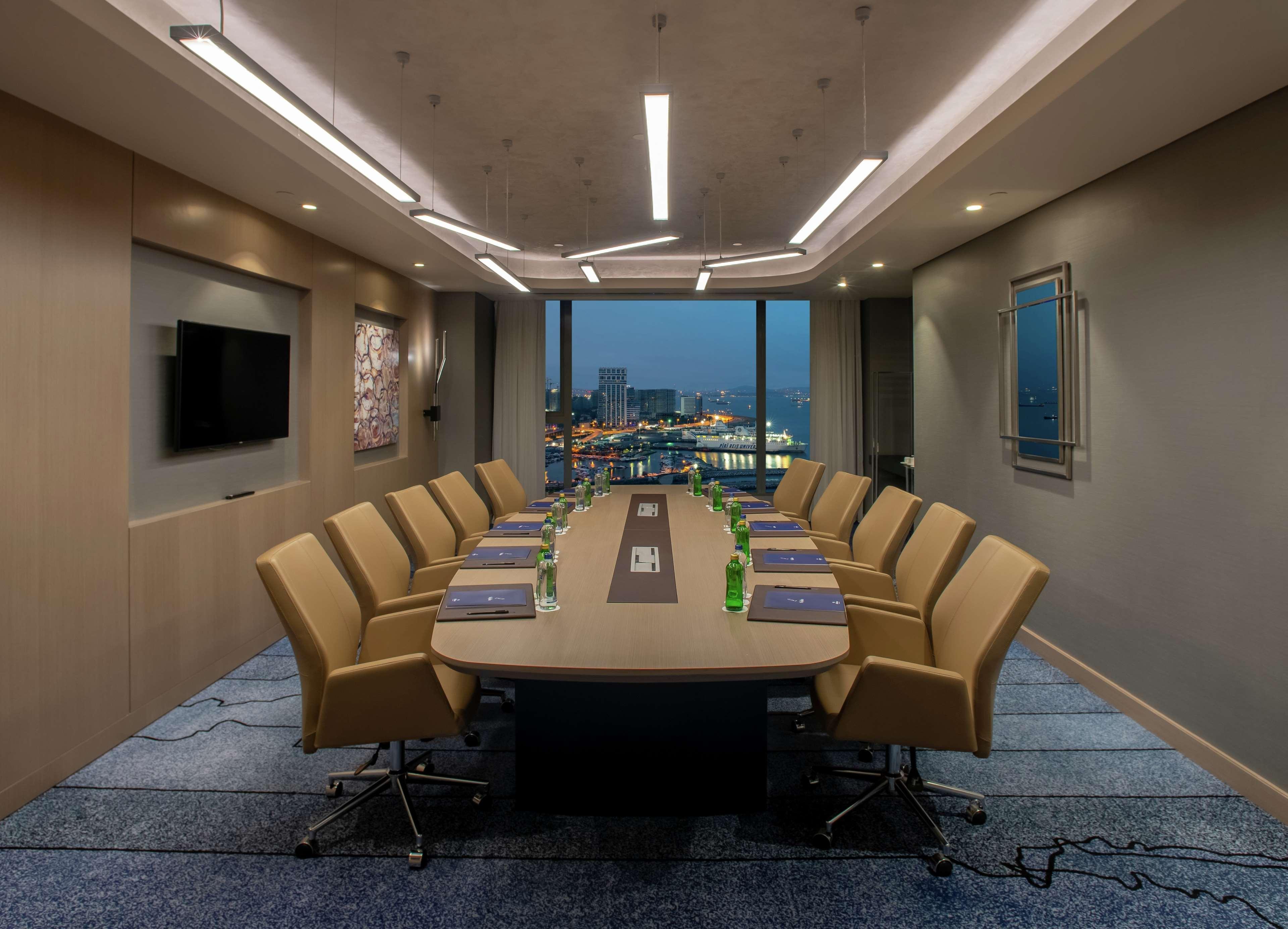 Hotel Hilton Istanbul Bakirkoy Exterior foto Meeting room
