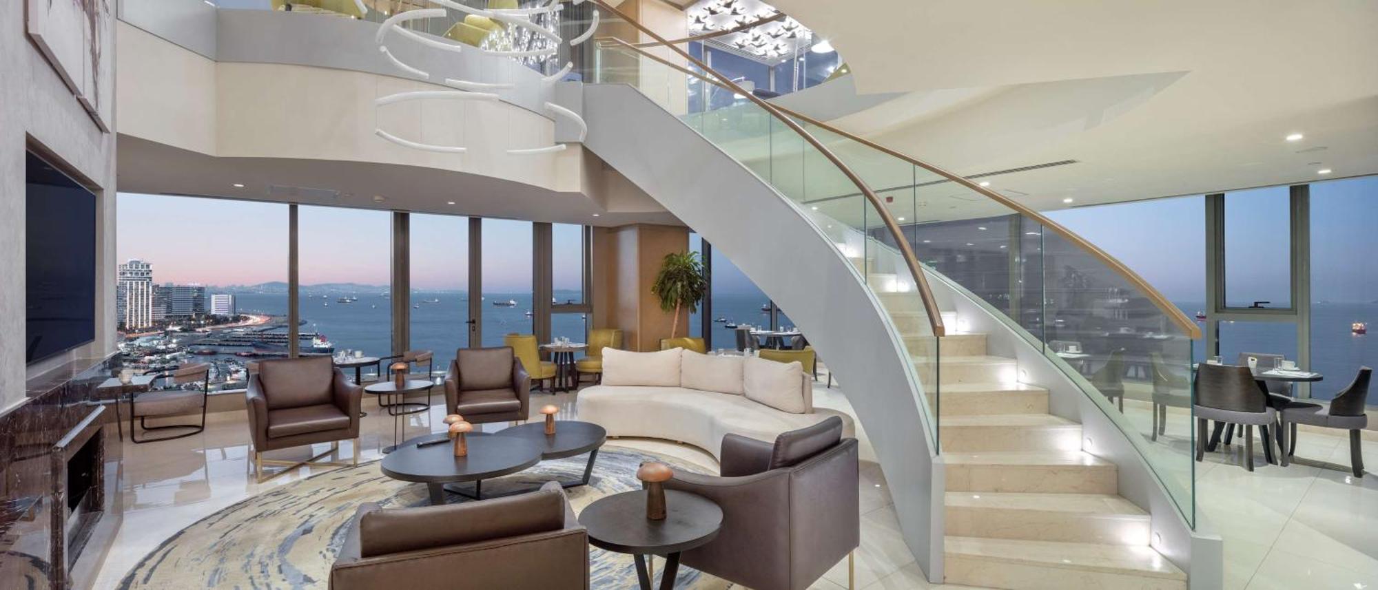 Hotel Hilton Istanbul Bakirkoy Exterior foto The Sky Lounge