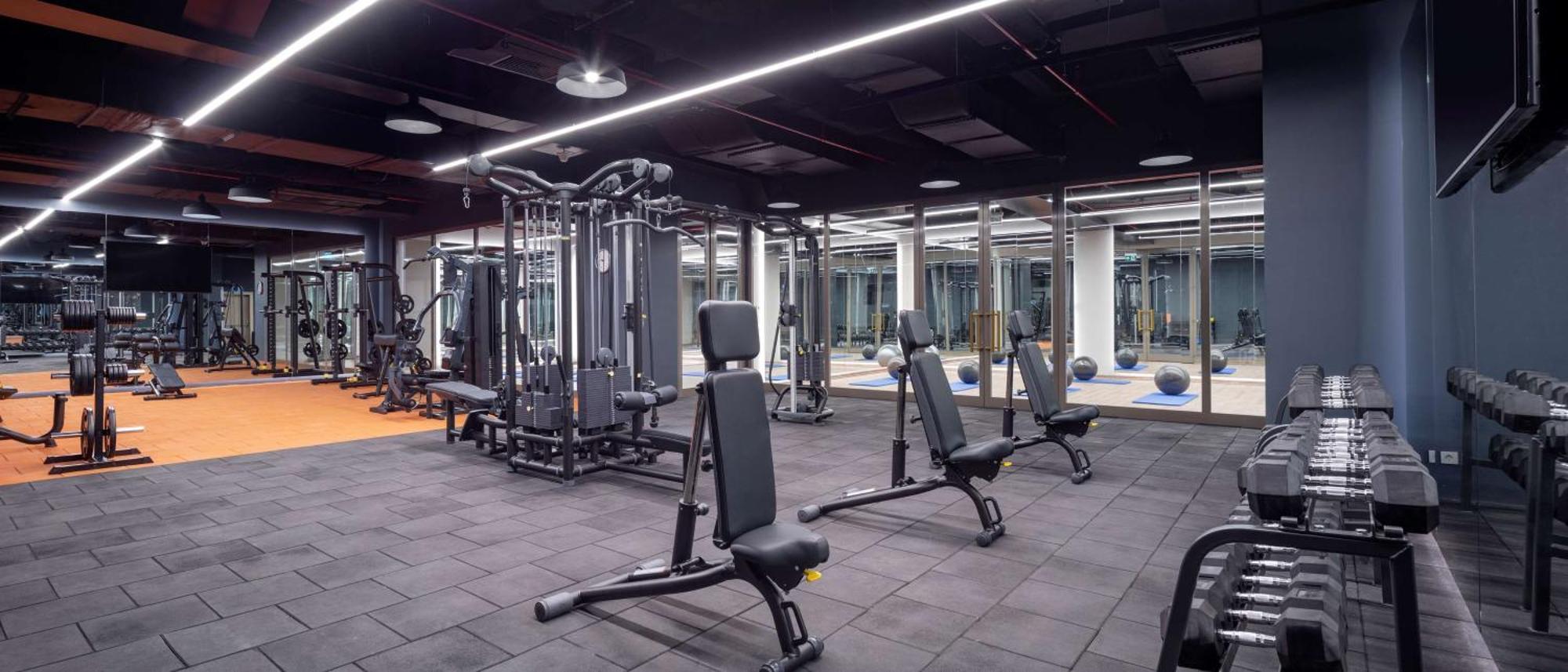 Hotel Hilton Istanbul Bakirkoy Exterior foto The gym at the 2018 Commonwealth Games Athletes' Village